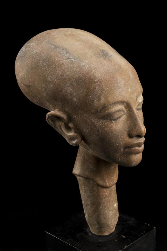 Amarna-period Egyptian sculpture from the reign of Akhenaten, approximately 3,300 years ago